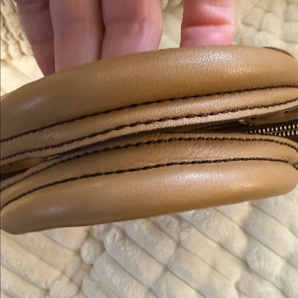 Vintage Banana Republic Camel Leather Satchel | Style 546453 | 2008 | - Picture 11 of 16